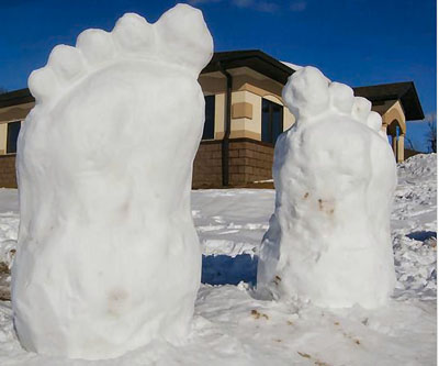 !0_2011_0208_PittsburgKS_TwoFeetOfSnow_TheMORNING-SUN.jpg