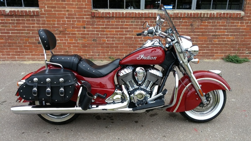 377457_1_2014_Indian_Chief_Classic_Indian_Motorcycle_Red_2.jpg