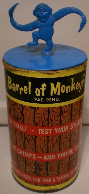 Barrel_of_monkeys_original_barrel.jpg.pagespeed.ce.LHEAy9UF-X.jpg