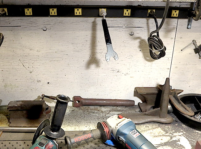 wrench handy.JPG